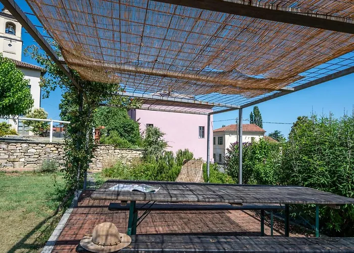 Palazzo Mariscotti By Interhome Tatil Evi